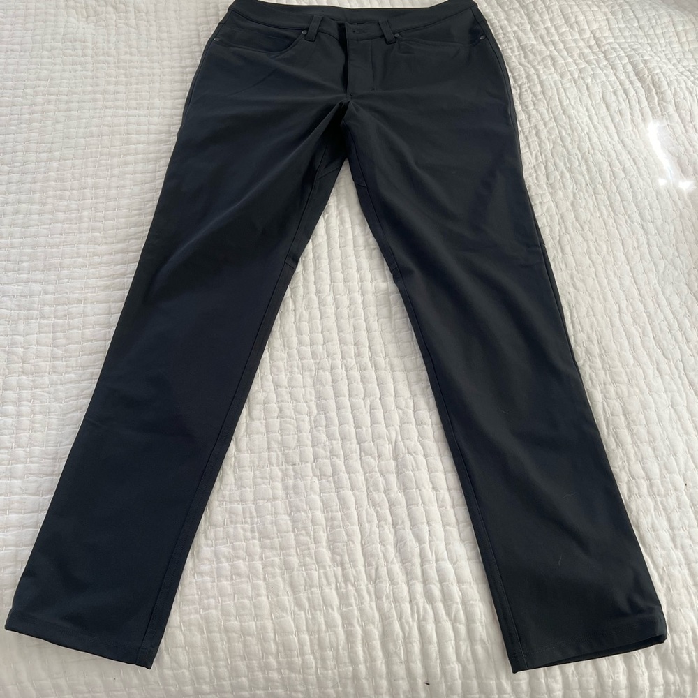 Lululemon ABC pants (slim) 31x32 color: obsidian